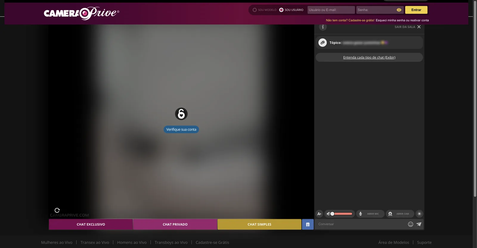 Camera Prive room with three chat tier buttons under the player reading Chat Exclusivo, Chat Privado and Chat Simples, beside a chat panel with a topic field and an explainer link